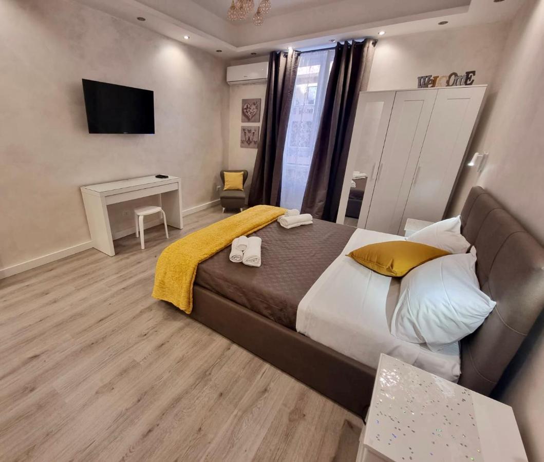 Apartment Close To The Coloseum, 2 Minutes Walk From Metro A Exterior foto