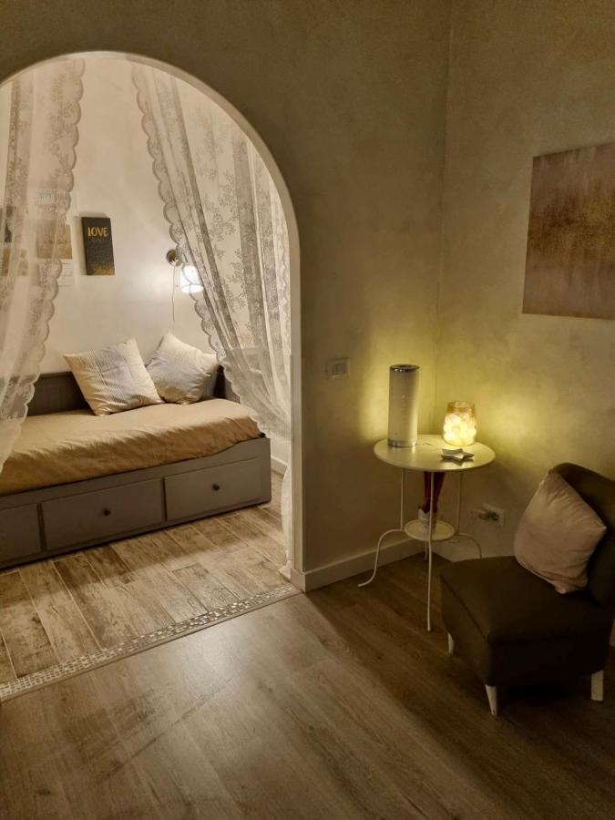 Apartment Close To The Coloseum, 2 Minutes Walk From Metro A Exterior foto